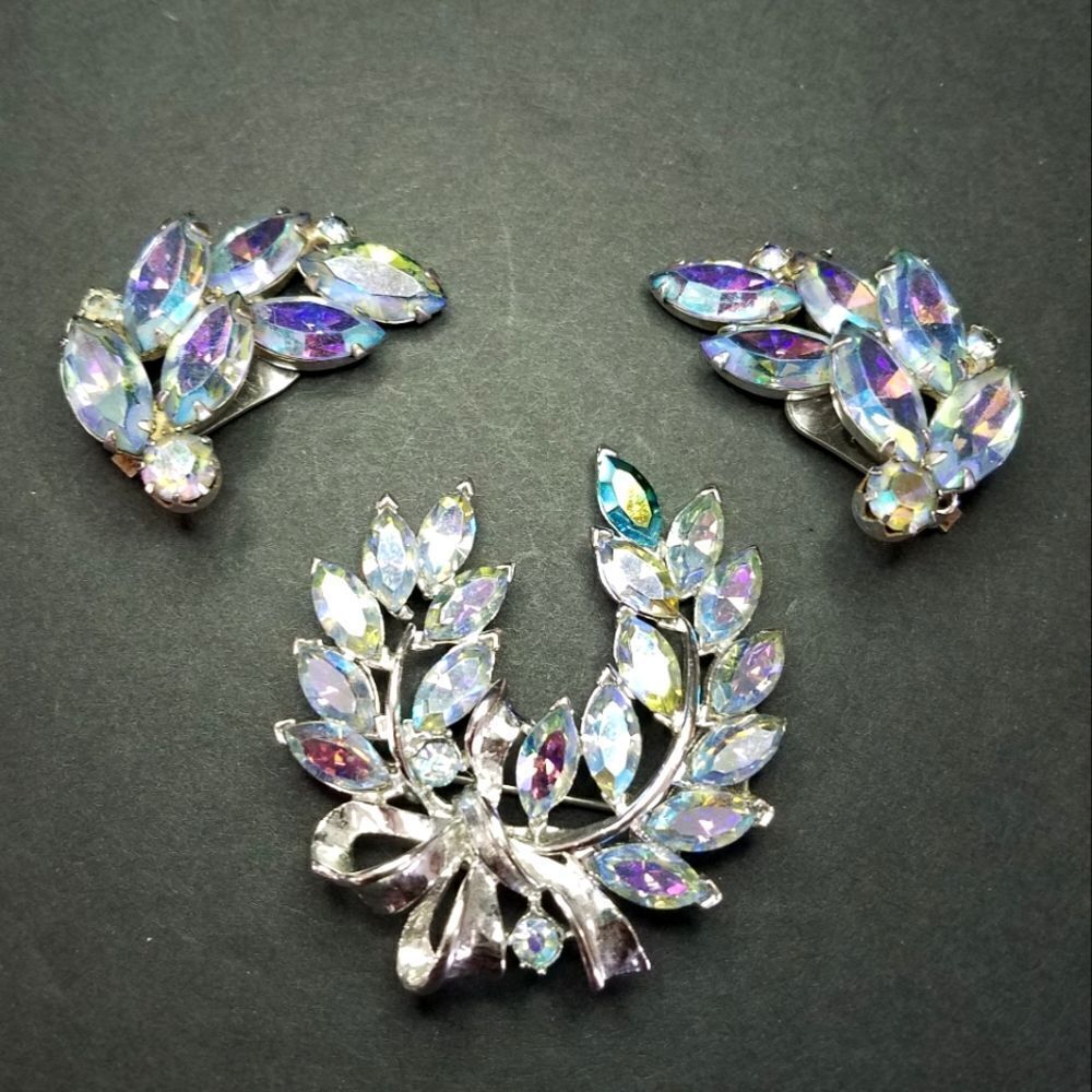 Vintage Albert Weiss Signed Demi-Parure Blue Rhinestone Brooch Pin Earring Set